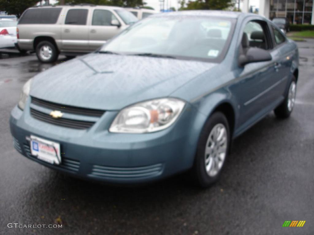 2009 Cobalt LS XFE Coupe - Silver Moss Metallic / Gray photo #1