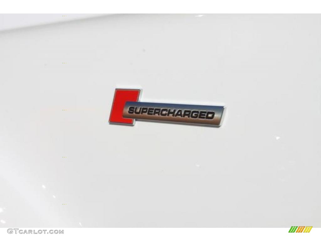 2011 Audi Q7 3.0 TFSI S line quattro Marks and Logos Photos