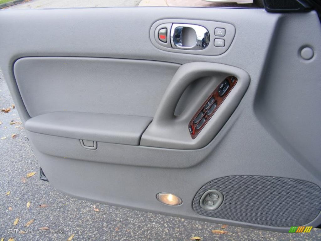 2002 Millenia Premium - Brilliant Black / Gray photo #25