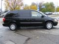 2007 Brilliant Black Crystal Pearl Chrysler Town & Country Touring  photo #6