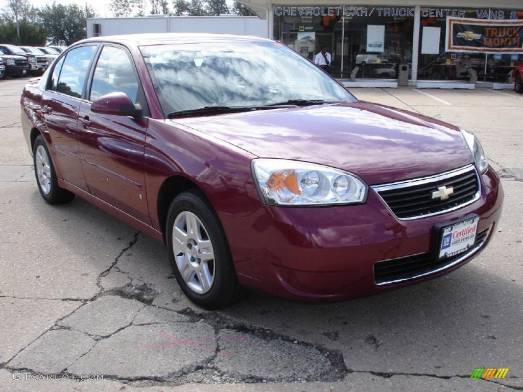 2007 Malibu LT Sedan - Sport Red Metallic / Cashmere Beige photo #3