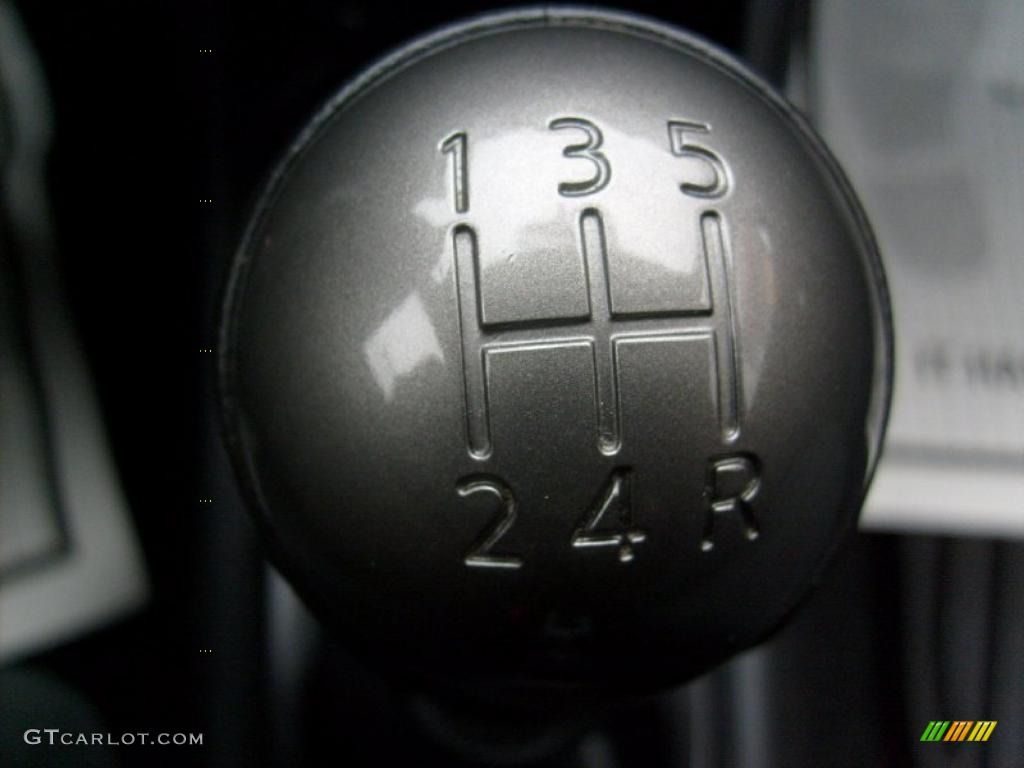 2009 Versa 1.6 Sedan - Brillant Silver / Charcoal photo #18