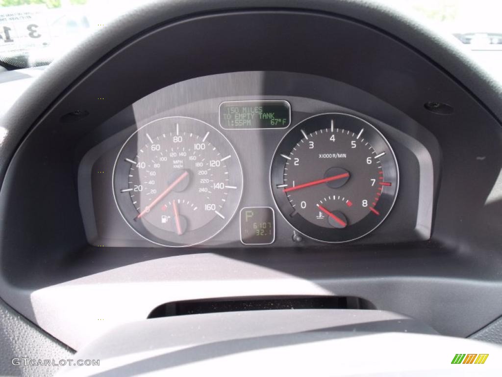 2010 C30 T5 - Silver Metallic / Off Black photo #9