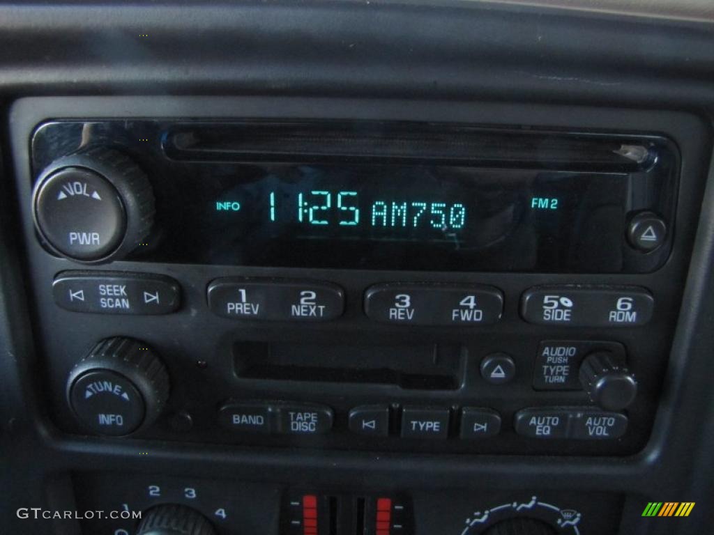 2005 Silverado 1500 LS Crew Cab - Summit White / Tan photo #25