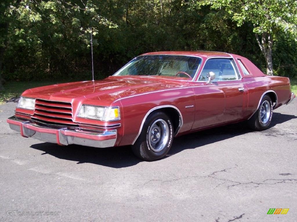 1978 Magnum Coupe - Tapestry Red Metallic / White photo #2