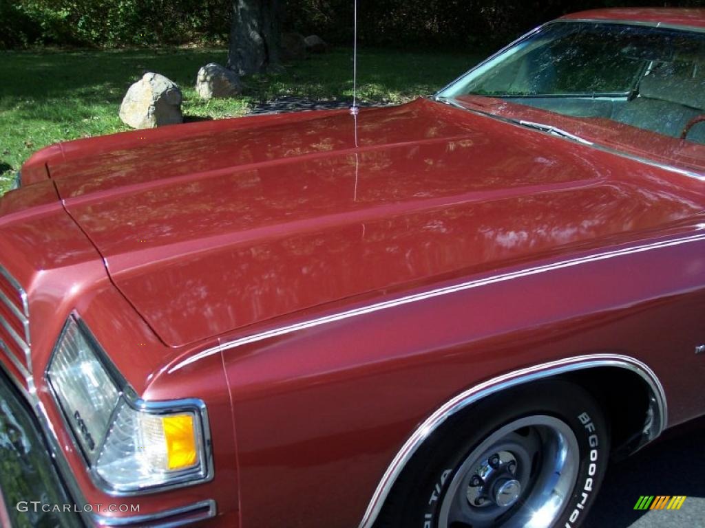 1978 Magnum Coupe - Tapestry Red Metallic / White photo #12