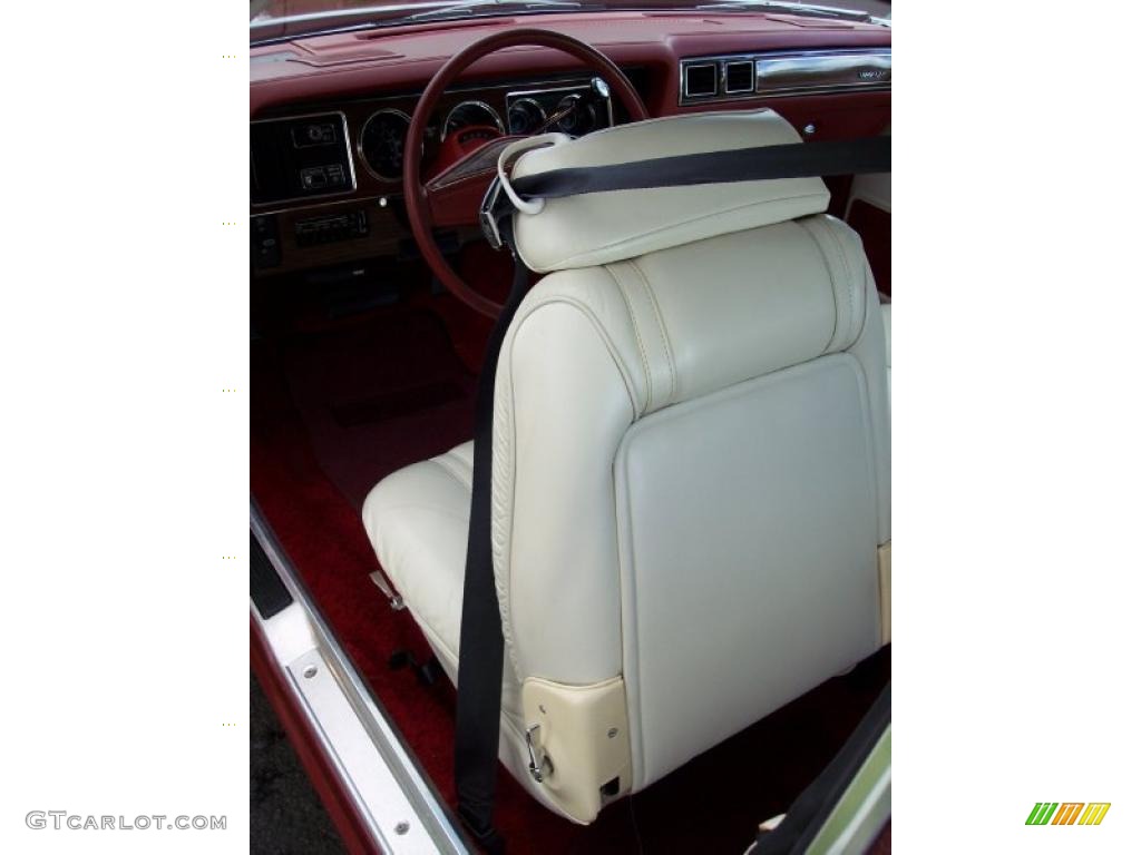 1978 Magnum Coupe - Tapestry Red Metallic / White photo #34