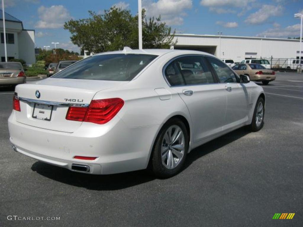 2011 7 Series 740Li Sedan - Mineral White Metallic / Black photo #2