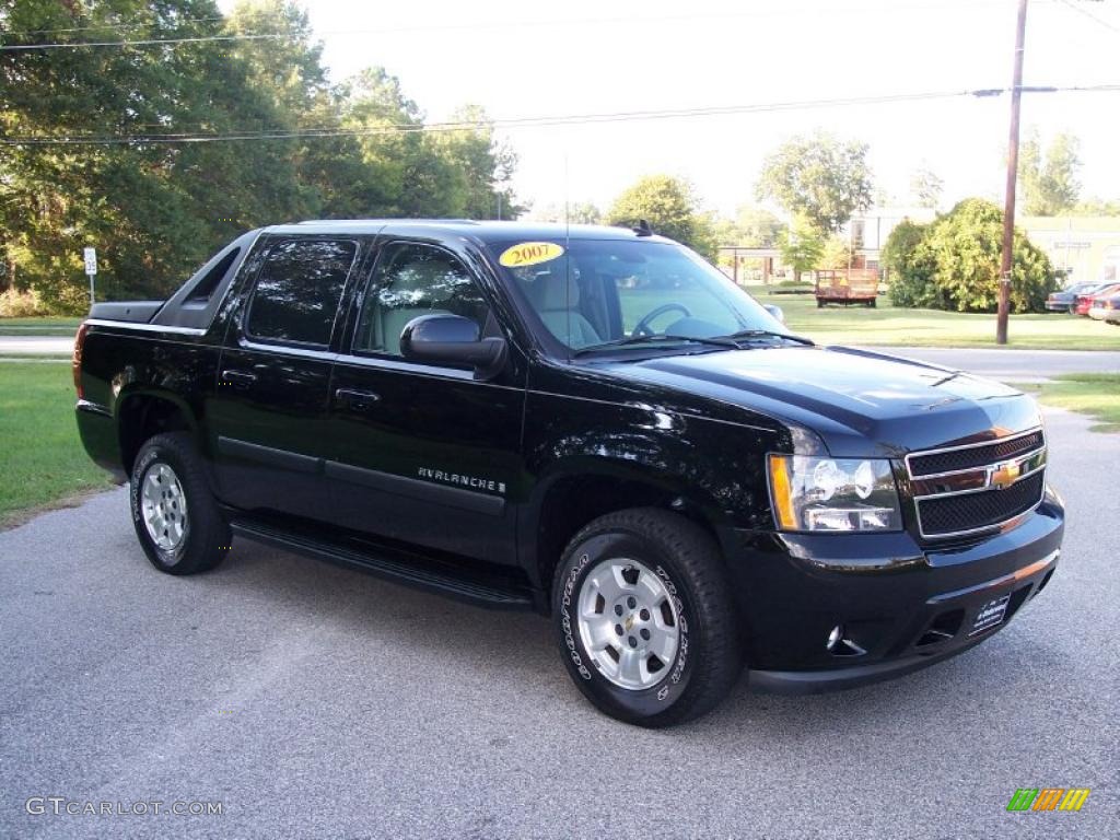 2007 Avalanche LT - Black / Dark Titanium/Light Titanium photo #3
