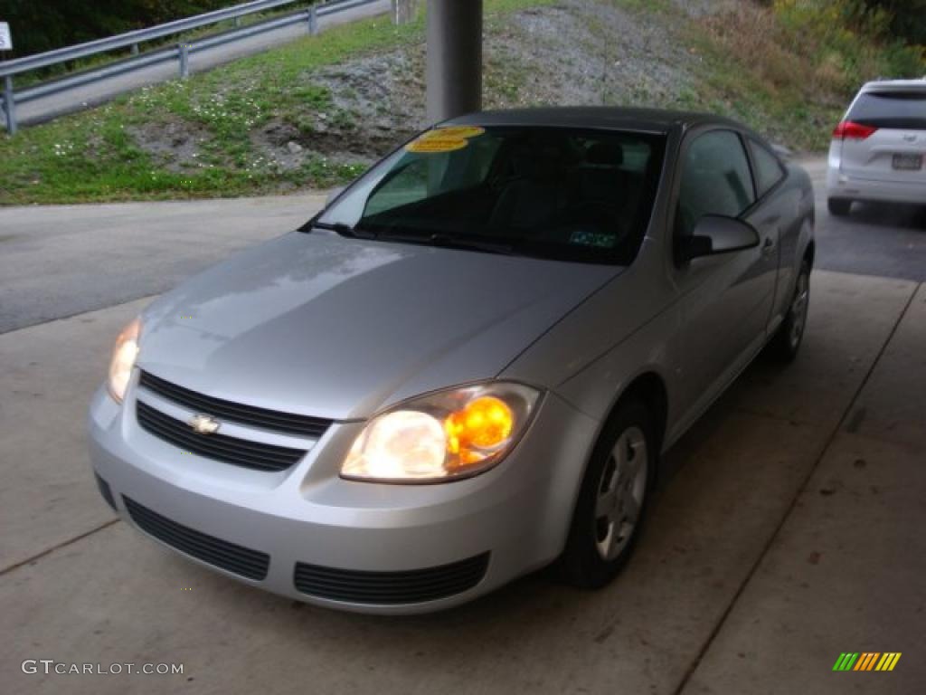 2007 Cobalt LT Coupe - Ultra Silver Metallic / Gray photo #5