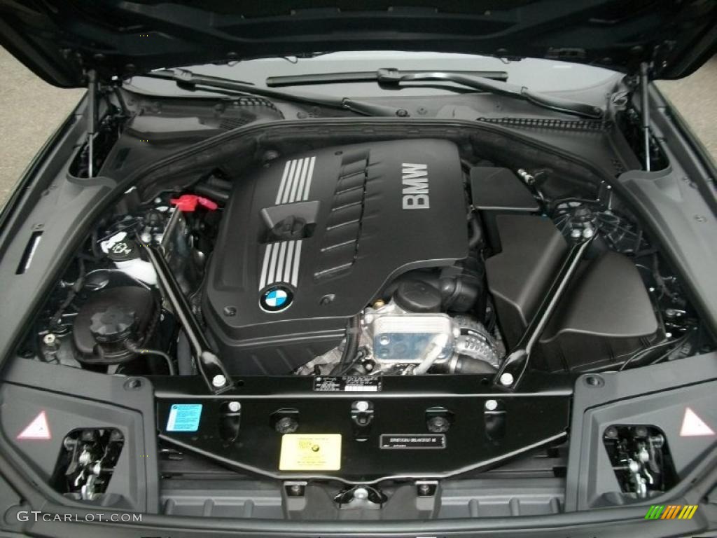 2011 BMW 5 Series 528i Sedan 3.0 Liter DOHC 24-Valve VVT Inline 6 Cylinder Engine Photo #37673970