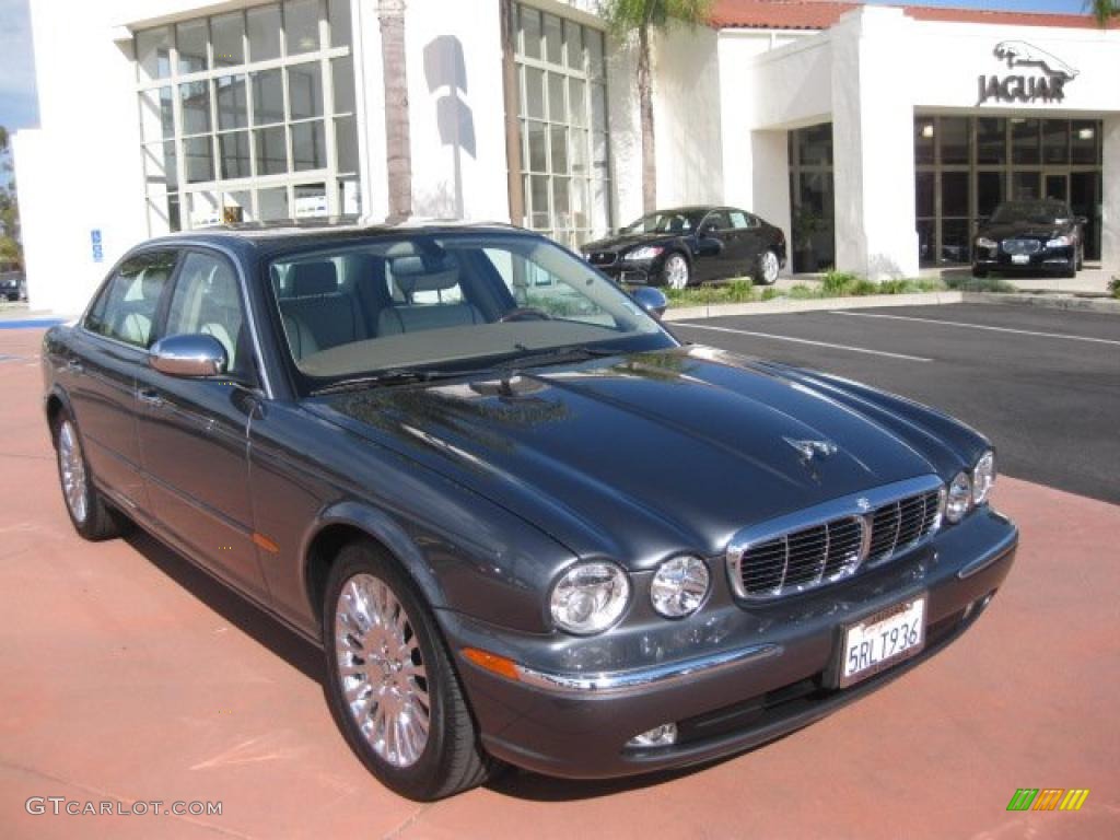 2005 XJ Vanden Plas - Slate Metallic / Ivory photo #1