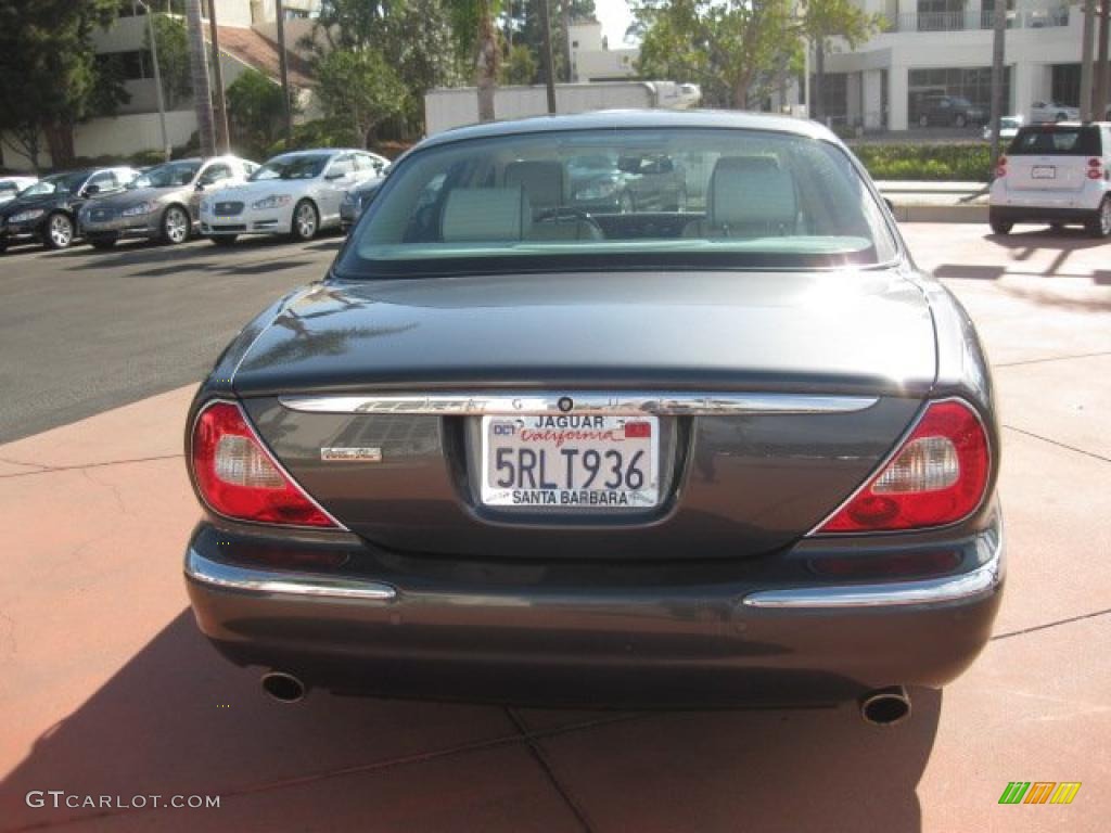 2005 XJ Vanden Plas - Slate Metallic / Ivory photo #4