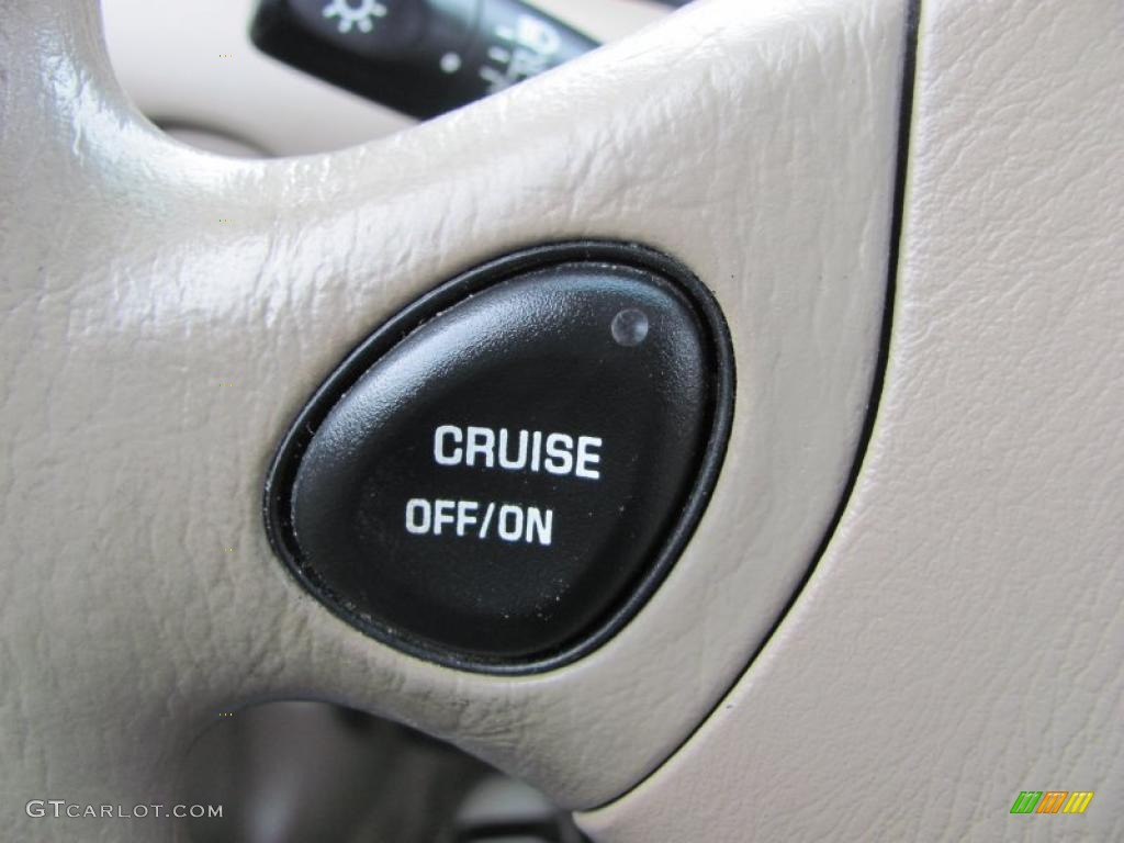 2003 Malibu Sedan - Medium Forest Green Metallic / Neutral Beige photo #18