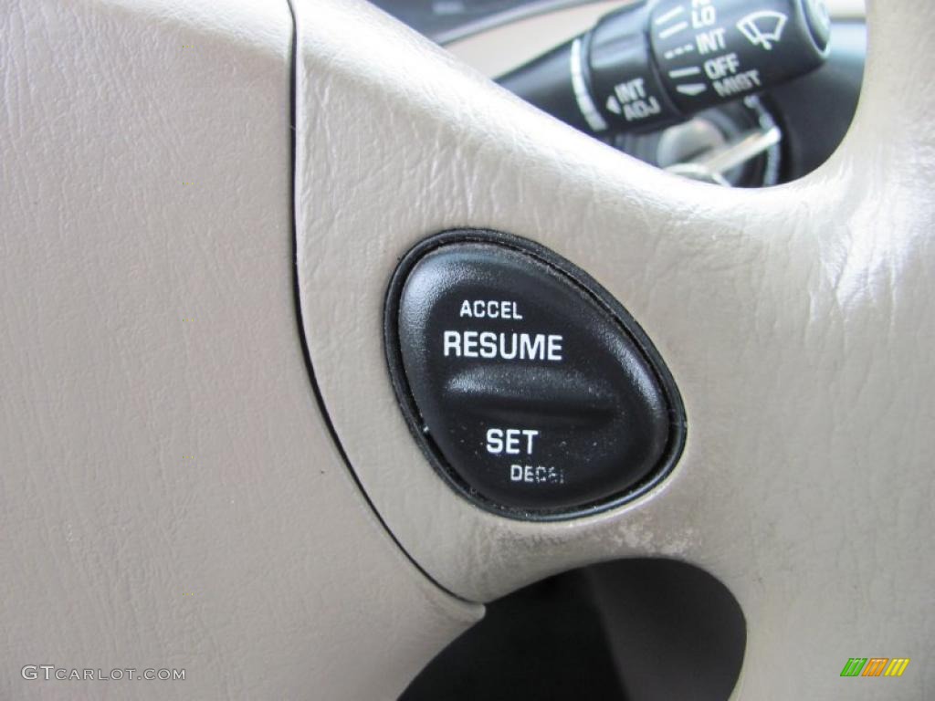 2003 Malibu Sedan - Medium Forest Green Metallic / Neutral Beige photo #19
