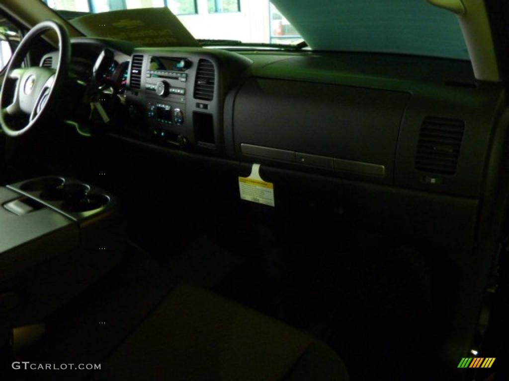 2011 Silverado 1500 LT Extended Cab 4x4 - Black / Ebony photo #16