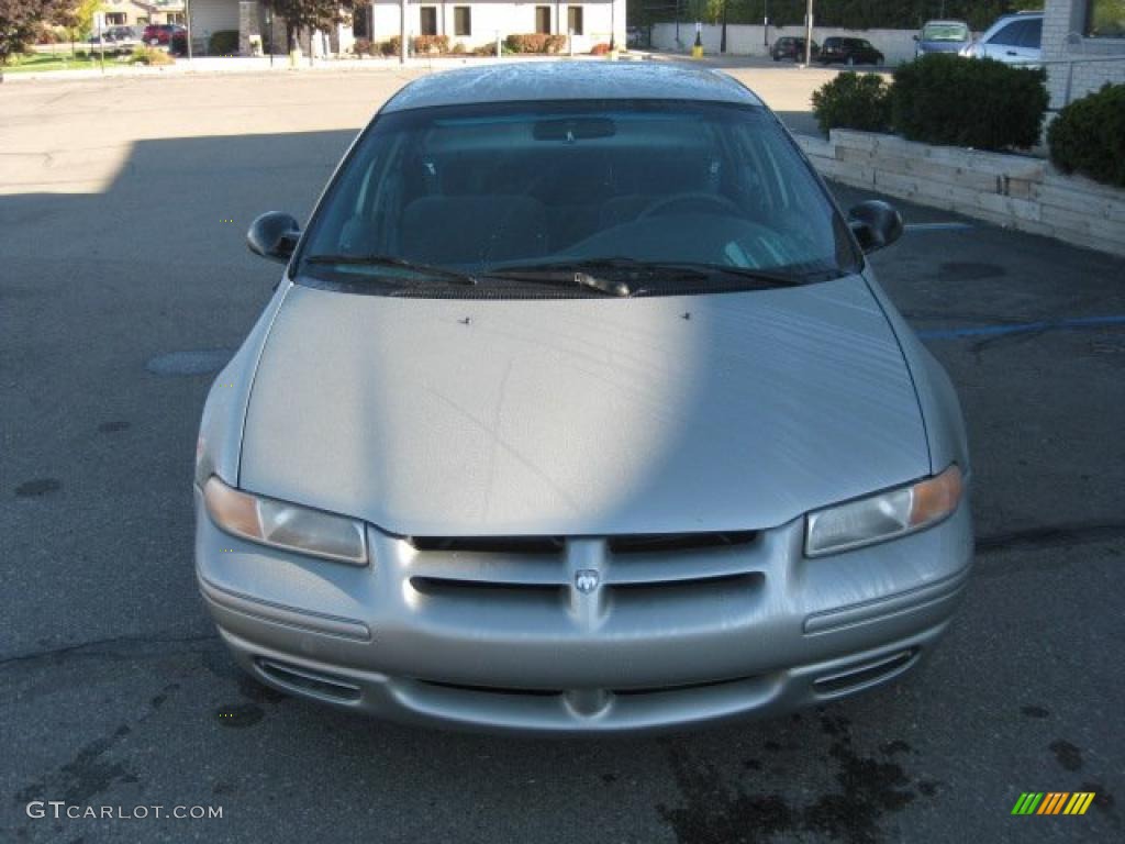 1997 Stratus  - Light Silver Fern Pearl / Gray photo #10