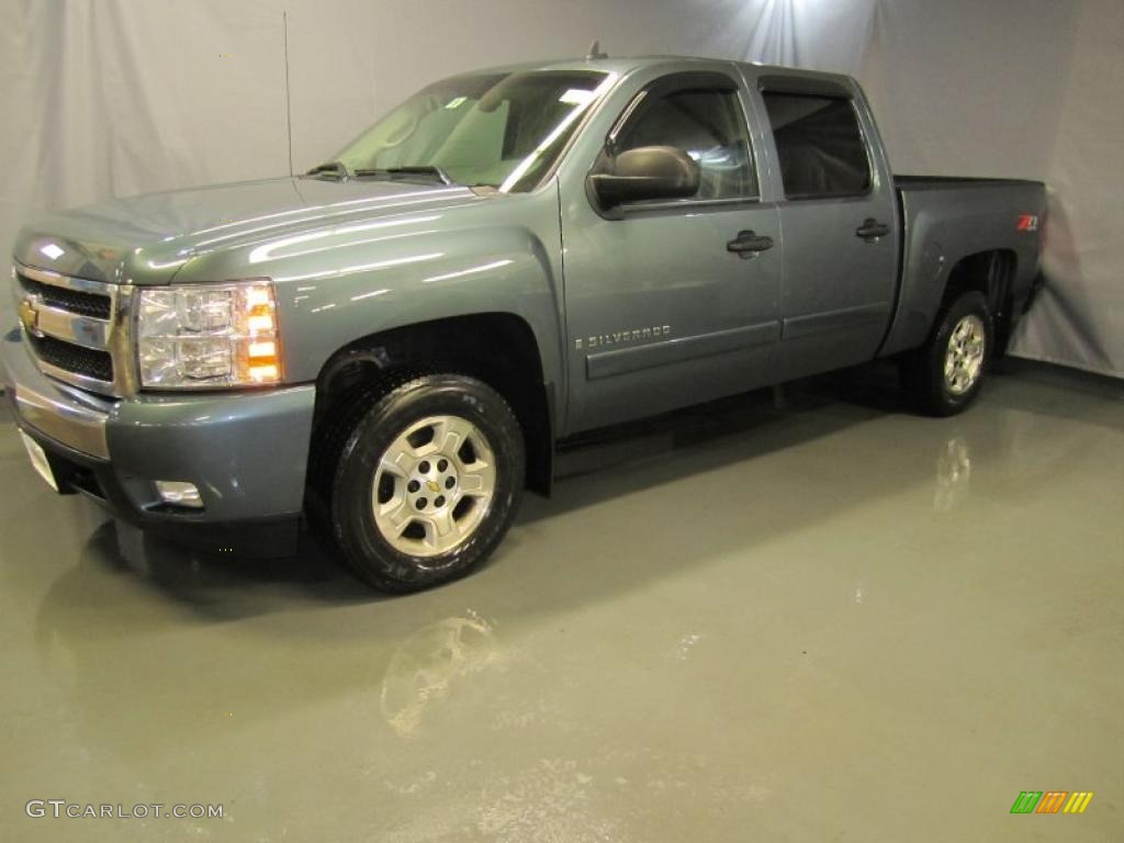 2007 Silverado 1500 LT Z71 Crew Cab 4x4 - Blue Granite Metallic / Ebony Black photo #1