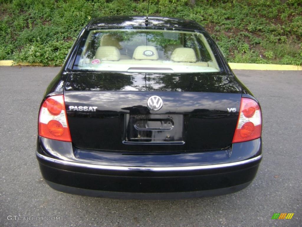 2001 Passat GLX Sedan - Black Magic Pearl / Beige photo #5