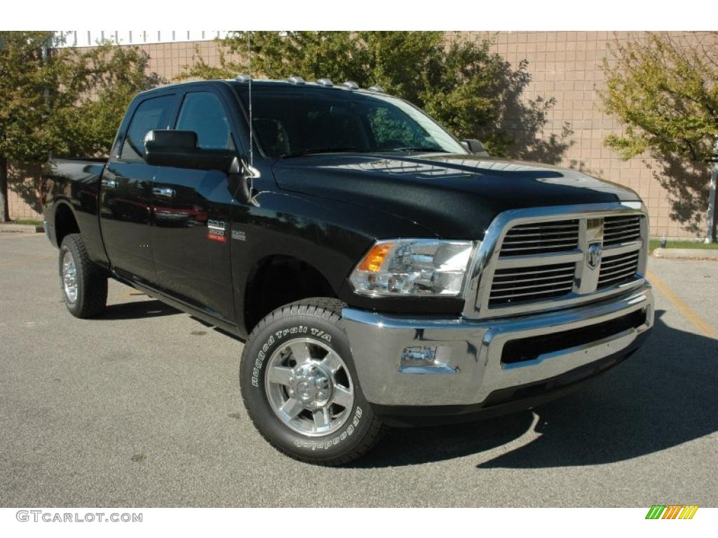 Brilliant Black Crystal Pearl Dodge Ram 2500 HD