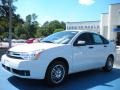 White Suede - Focus SE Sedan Photo No. 1