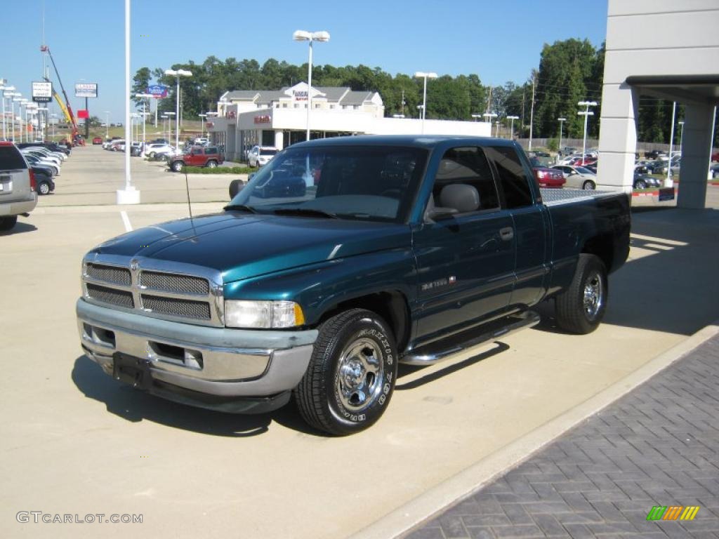 Emerald Green Pearl Dodge Ram 1500