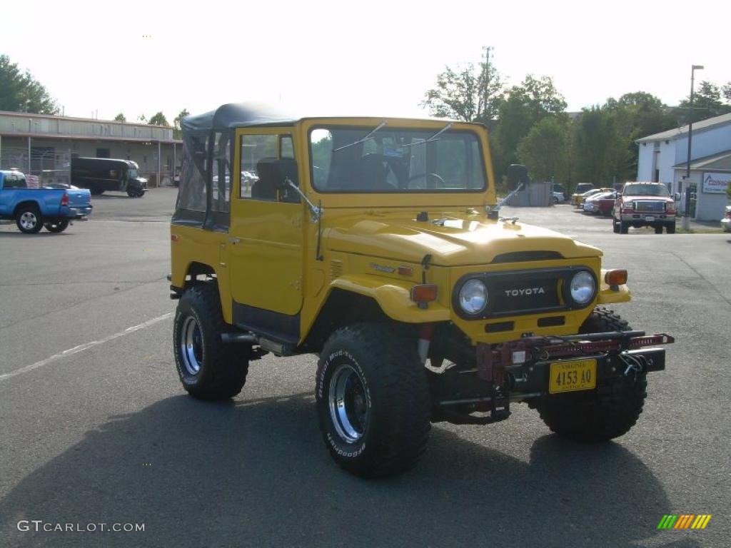 1974 Land Cruiser FJ40 - Yellow / Black photo #2