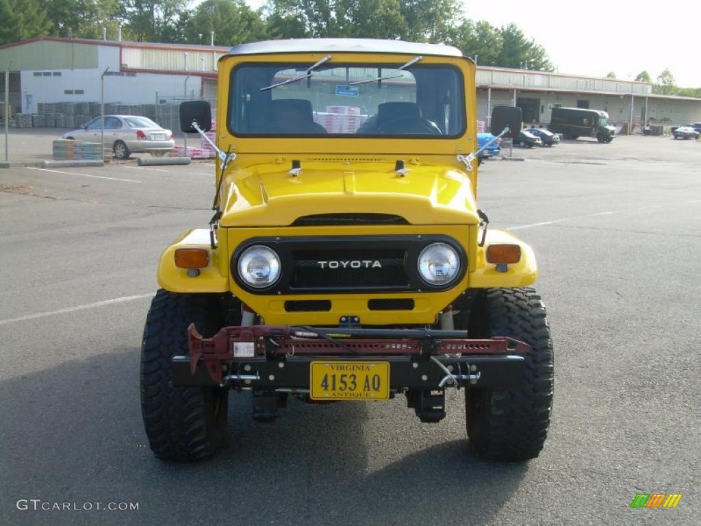 1974 Land Cruiser FJ40 - Yellow / Black photo #3