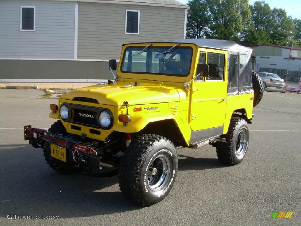 1974 Land Cruiser FJ40 - Yellow / Black photo #4
