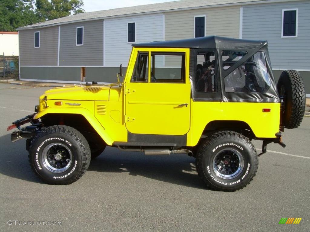 1974 Land Cruiser FJ40 - Yellow / Black photo #5
