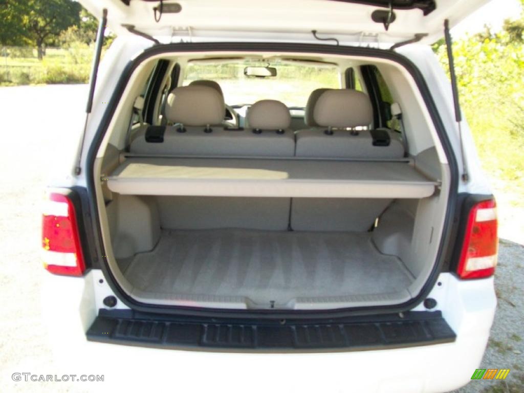 2008 Escape XLT - Oxford White / Stone photo #7