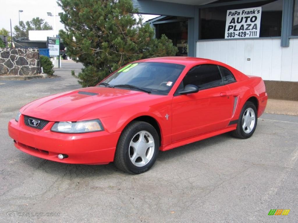 2002 Mustang V6 Coupe - Torch Red / Medium Graphite photo #2