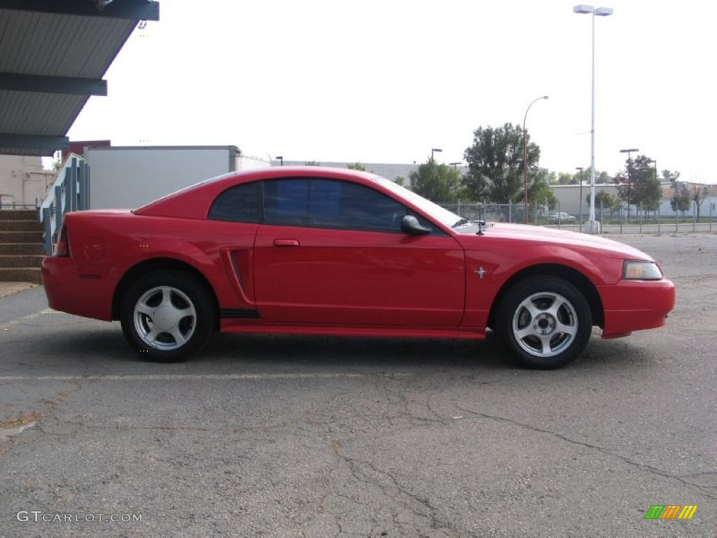 2002 Mustang V6 Coupe - Torch Red / Medium Graphite photo #5