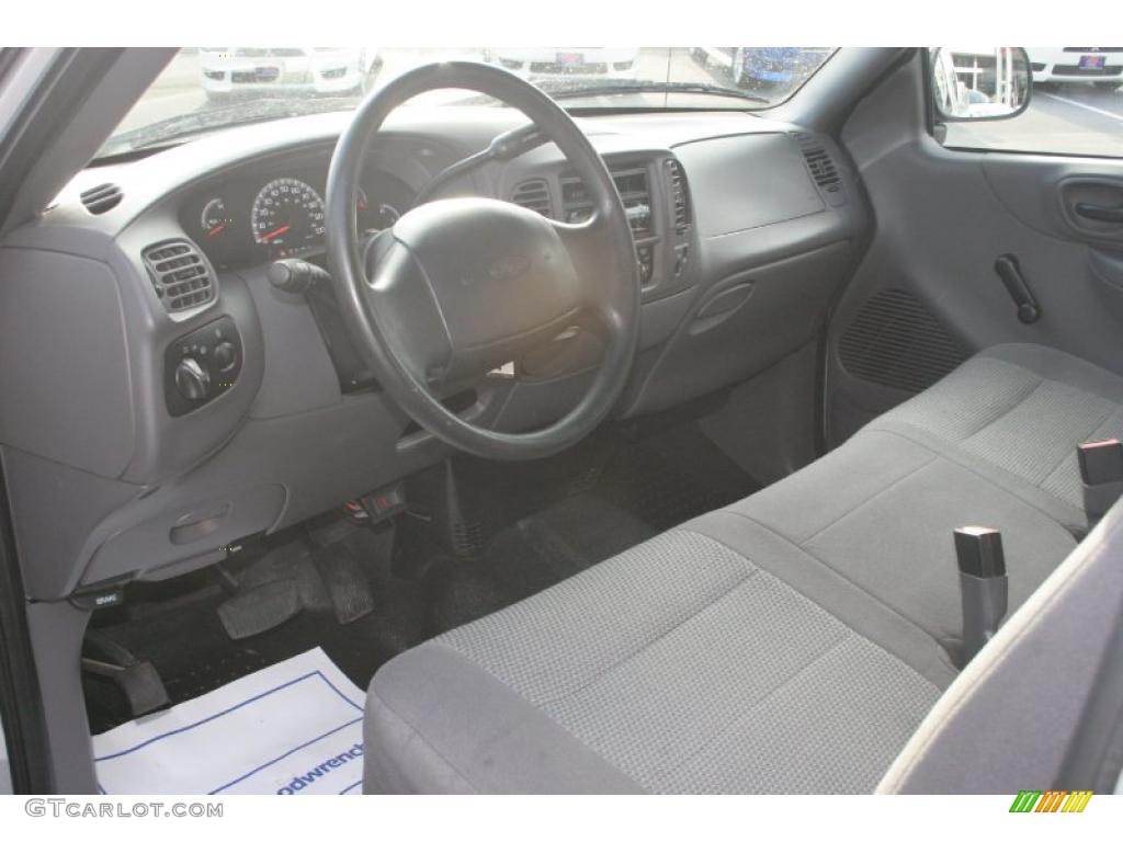 2002 F150 XL SuperCab - Silver Metallic / Medium Graphite photo #9