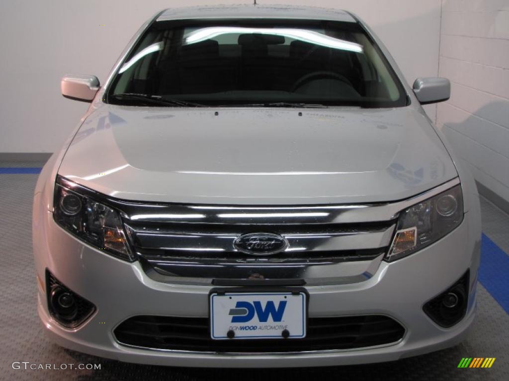 2010 Fusion SE V6 - Brilliant Silver Metallic / Charcoal Black photo #7