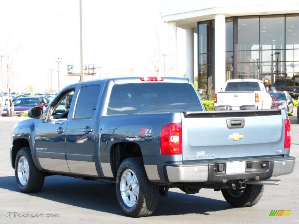 2007 Silverado 1500 LTZ Crew Cab 4x4 - Blue Granite Metallic / Light Titanium/Dark Titanium Gray photo #3