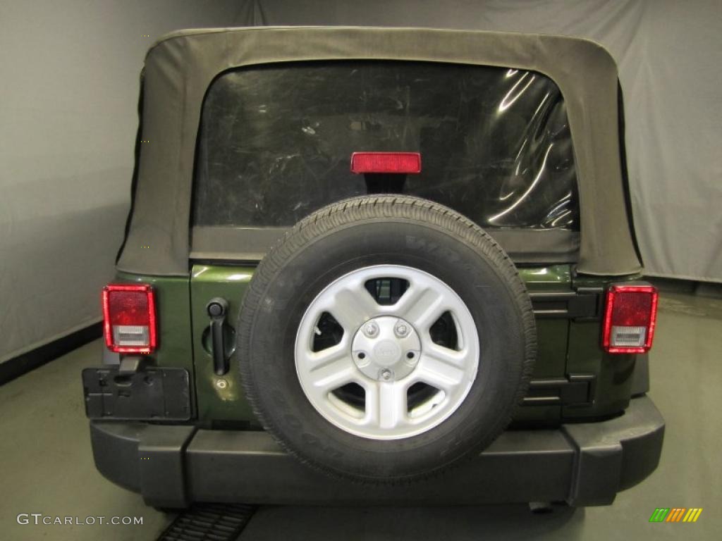 2008 Wrangler Unlimited X 4x4 - Jeep Green Metallic / Dark Slate Gray/Med Slate Gray photo #8