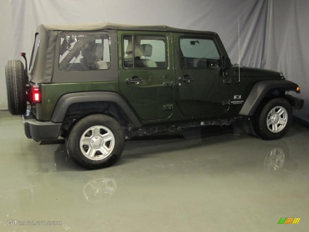 2008 Wrangler Unlimited X 4x4 - Jeep Green Metallic / Dark Slate Gray/Med Slate Gray photo #9