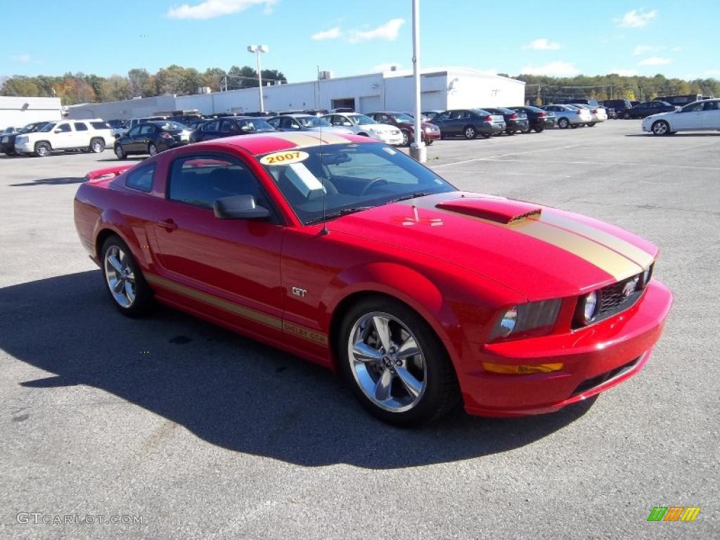 2007 Mustang GT Deluxe Coupe - Torch Red / Dark Charcoal photo #6