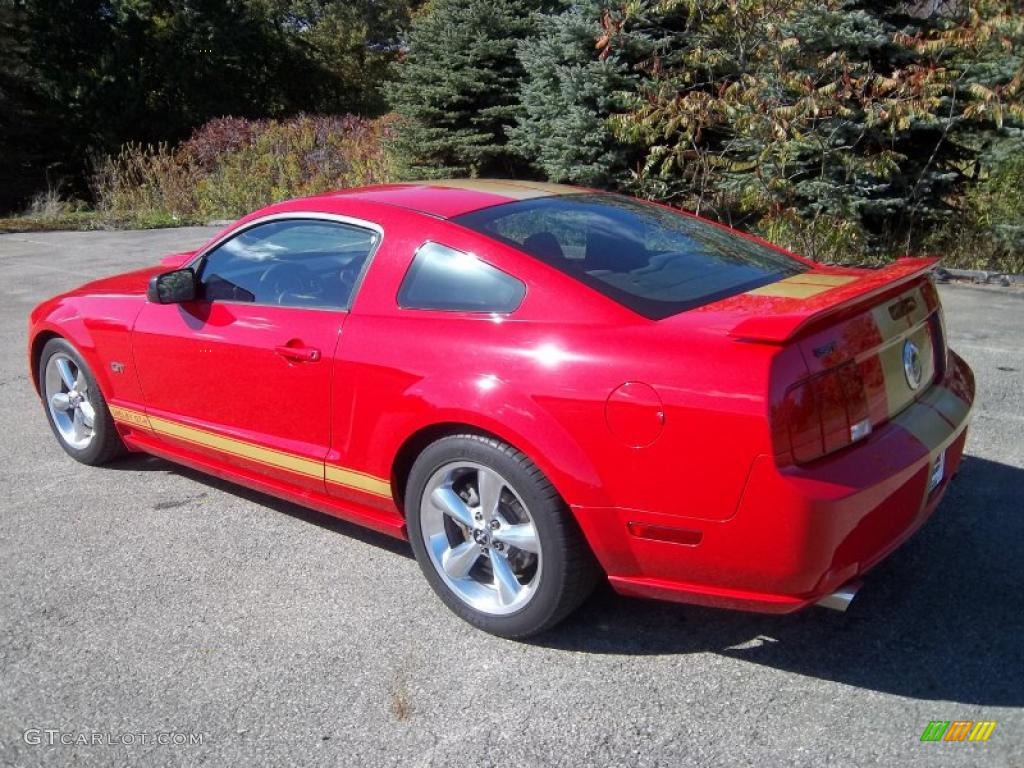 2007 Mustang GT Deluxe Coupe - Torch Red / Dark Charcoal photo #12