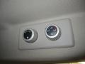 2004 Silver Mist Metallic Nissan Quest 3.5 SE  photo #19