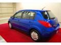 Blue Metallic - Versa 1.8 S Hatchback Photo No. 4