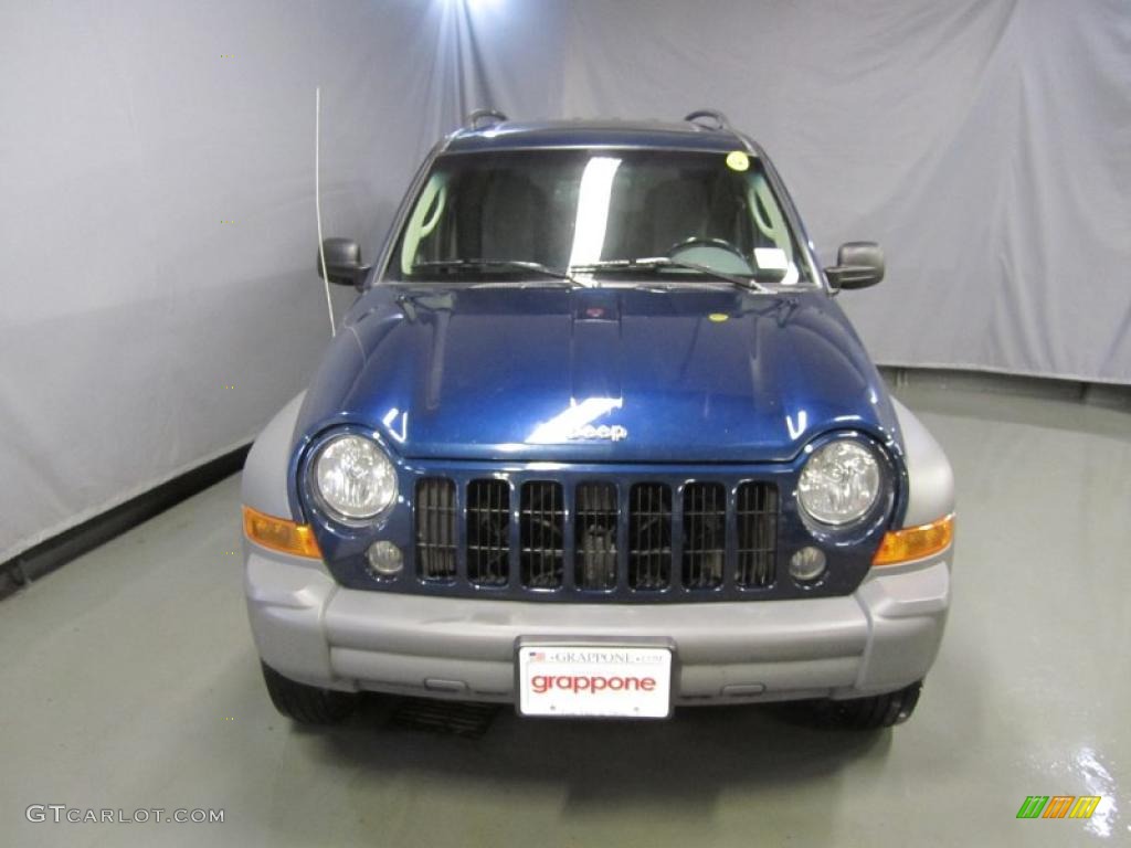 2005 Liberty CRD Sport 4x4 - Patriot Blue Pearl / Medium Slate Gray photo #2