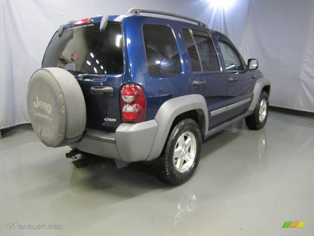 2005 Liberty CRD Sport 4x4 - Patriot Blue Pearl / Medium Slate Gray photo #6