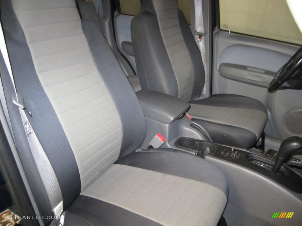 2005 Liberty CRD Sport 4x4 - Patriot Blue Pearl / Medium Slate Gray photo #18