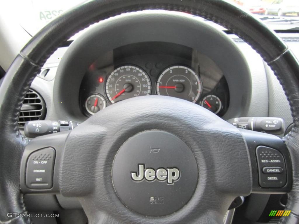 2005 Liberty CRD Sport 4x4 - Patriot Blue Pearl / Medium Slate Gray photo #22
