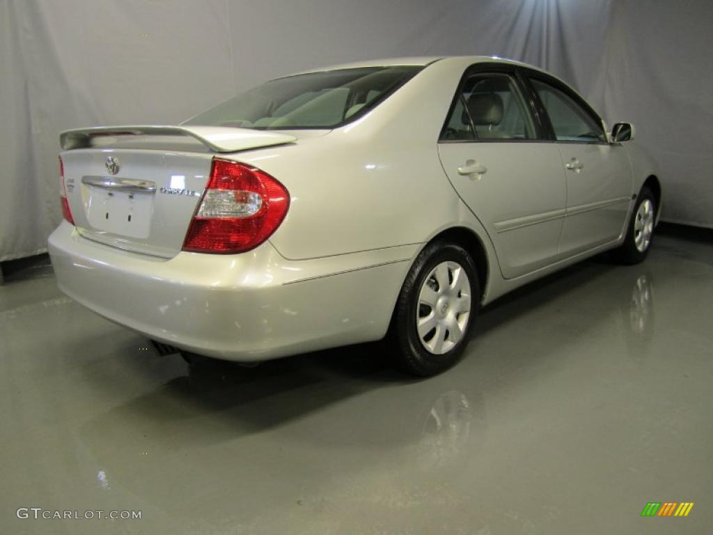 2002 Camry LE - Lunar Mist Metallic / Stone photo #7