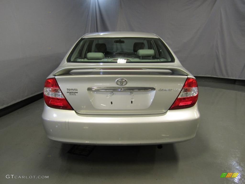 2002 Camry LE - Lunar Mist Metallic / Stone photo #8