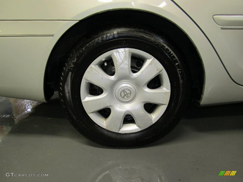 2002 Camry LE - Lunar Mist Metallic / Stone photo #13