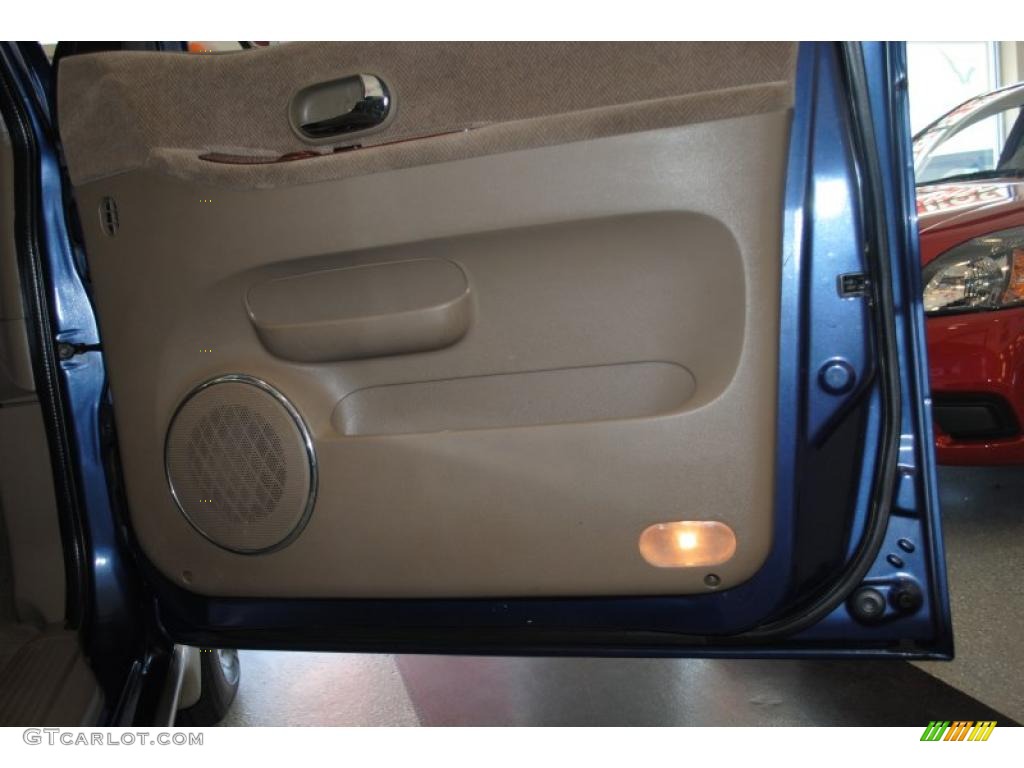 2003 Sedona EX - Blue Sapphire / Beige photo #49
